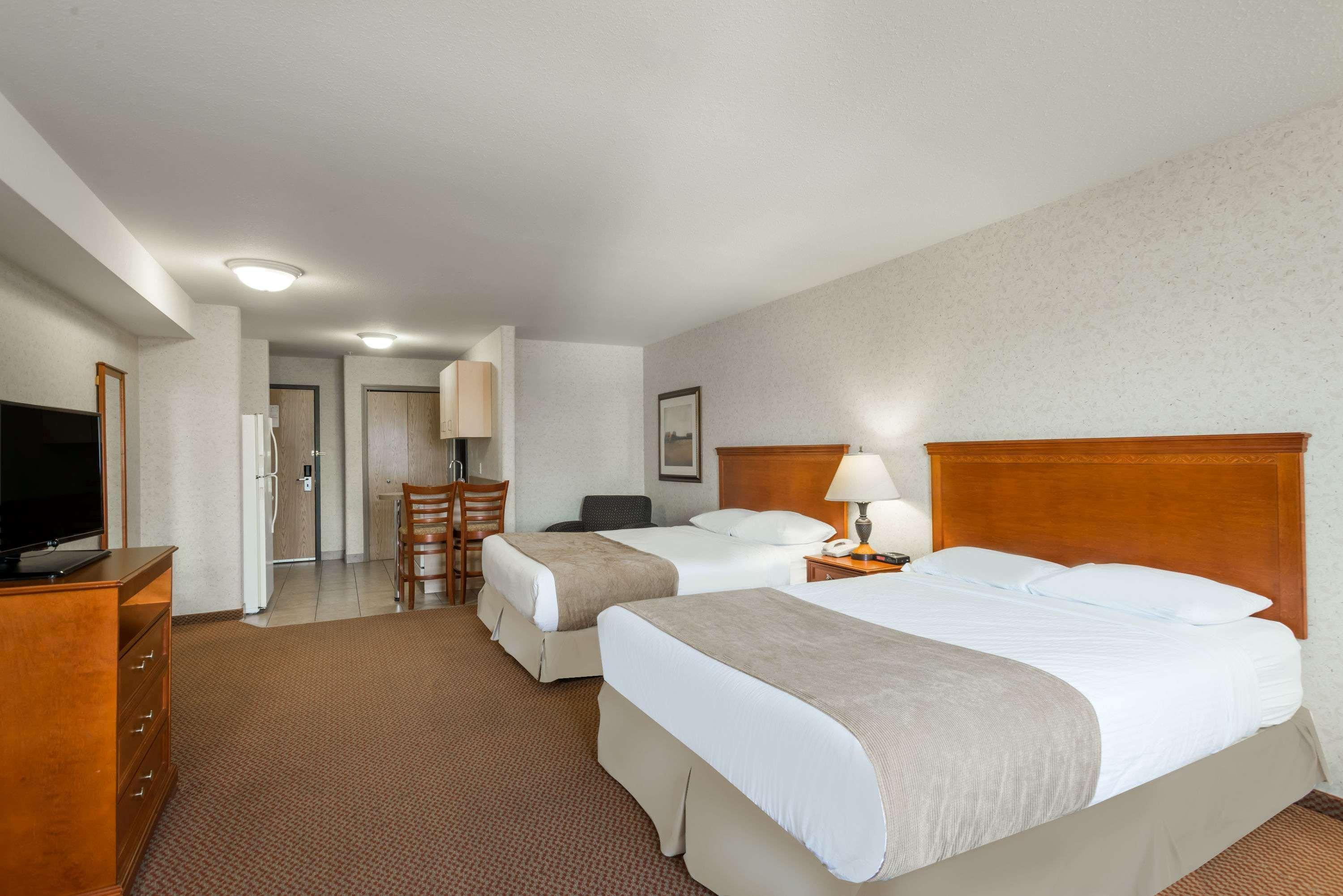 Hotel Super 8 By Wyndham Grande Prairie Zewnętrze zdjęcie