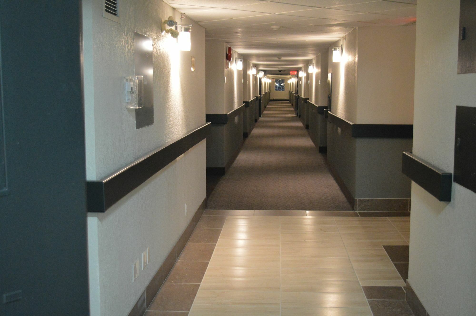 Hotel Super 8 By Wyndham Grande Prairie Zewnętrze zdjęcie